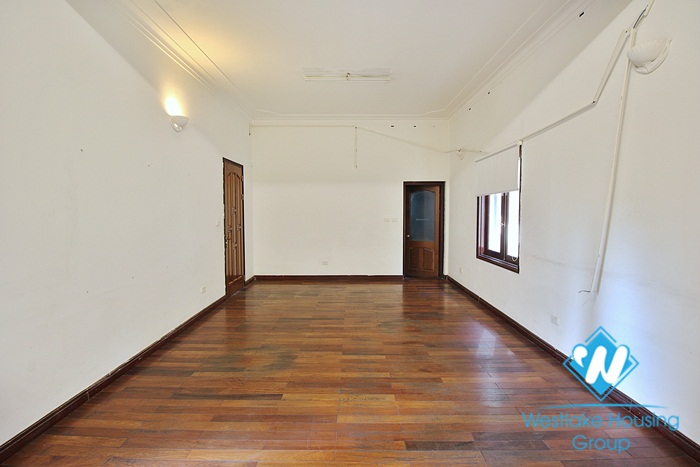 Enormous 5 bedroom villa for rent on the main street To Ngoc Van